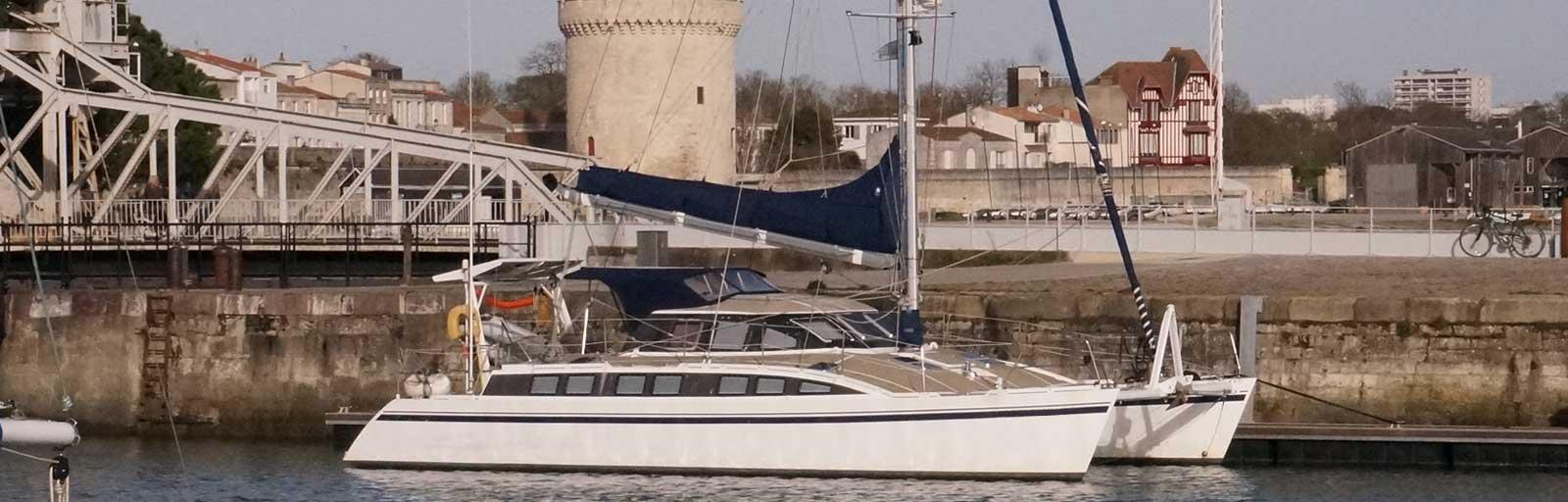 Cat Flotteur 45 - AYC Yachtbrokers